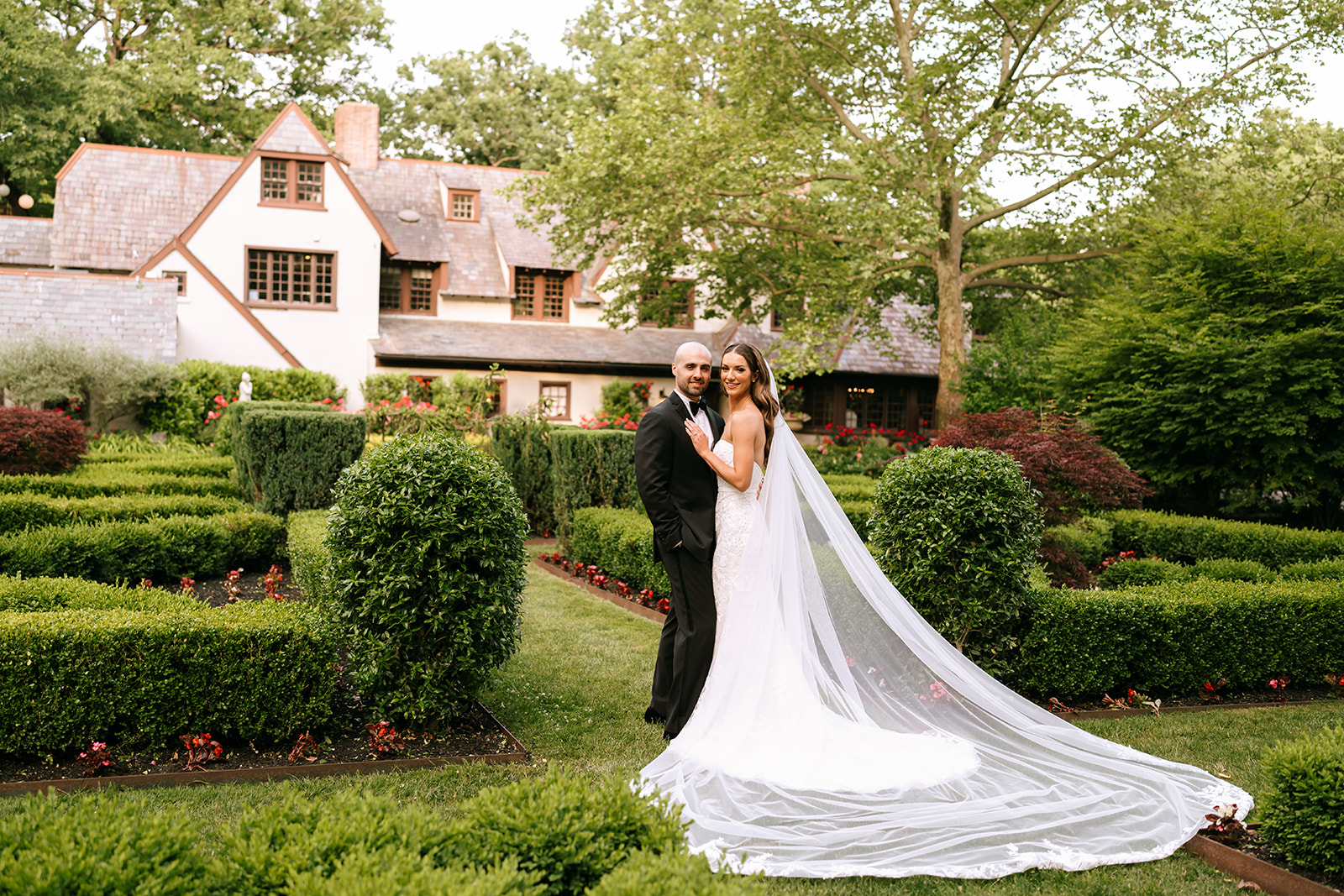 hotel du village wedding