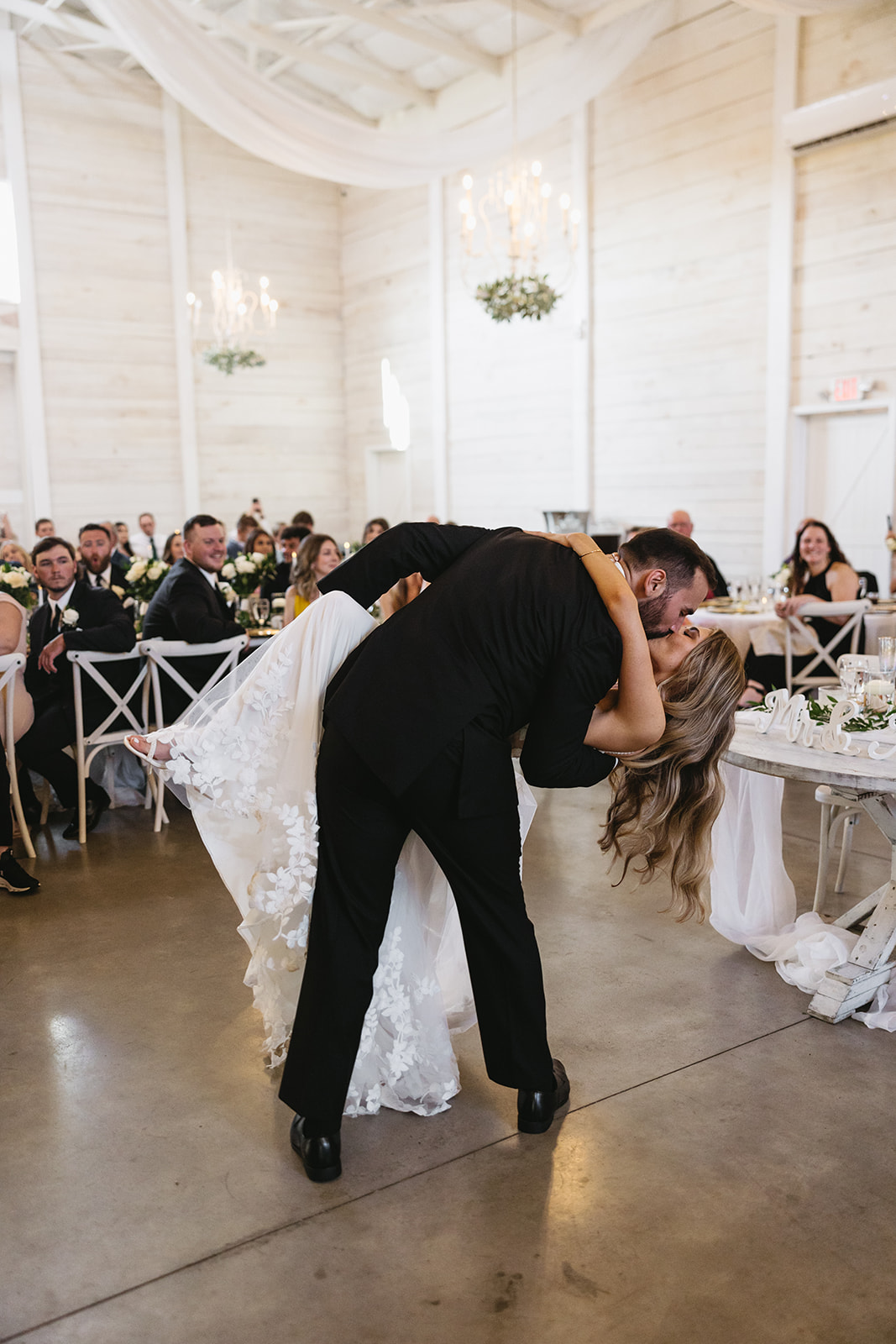 white dove barn wedding