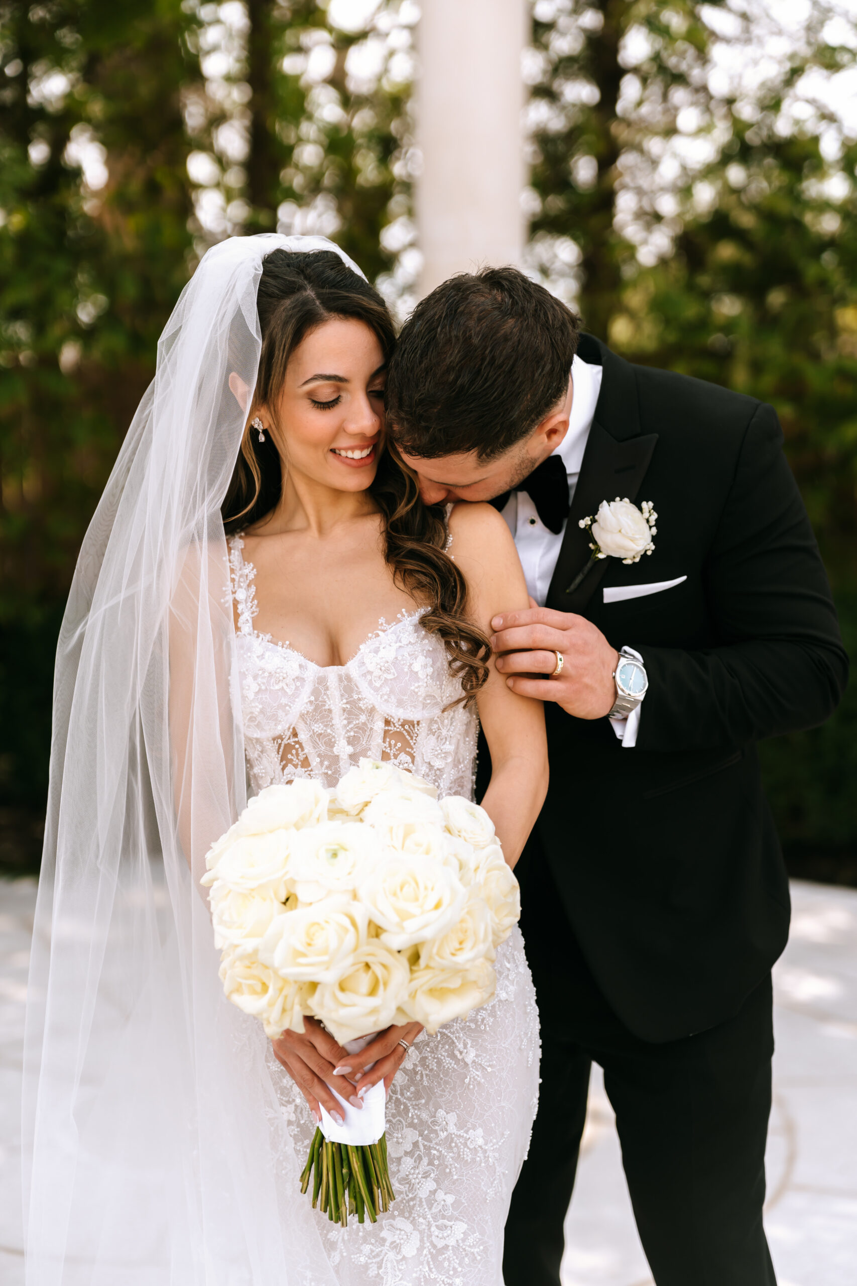 the estate at florentine gardens wedding couple