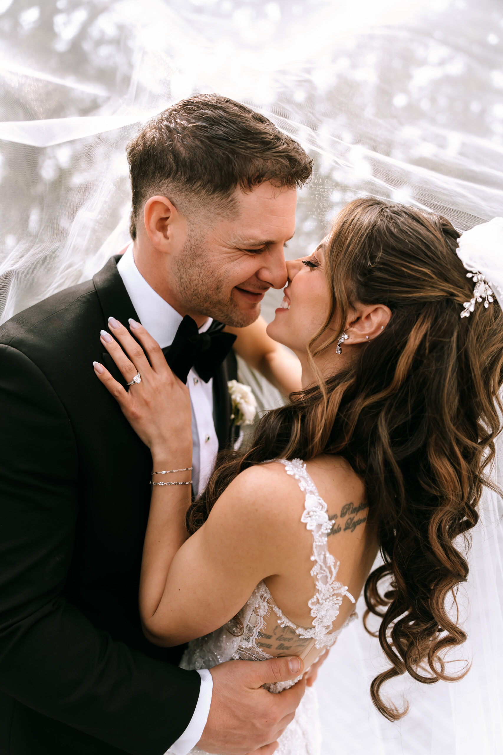 the estate at florentine gardens wedding couple